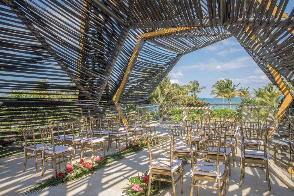 Ocean View Gazebo at Royalton Riviera Cancún for luxury beach weddings