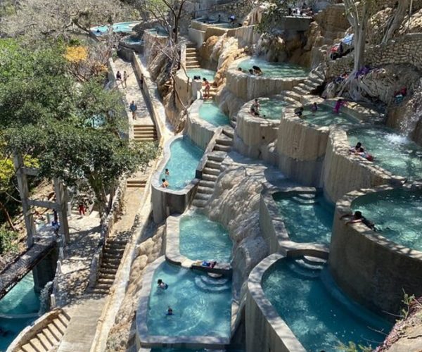 Tolantongo cuevas, grutas y cascada desde CDMX